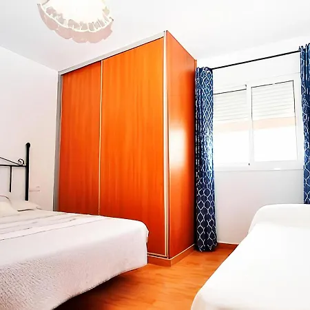 Apt Apartment *